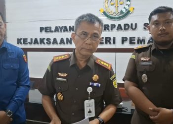Kajari Pematangsiantar Erwin Purba, S.H, Saat Memberikan Keterangan Pers